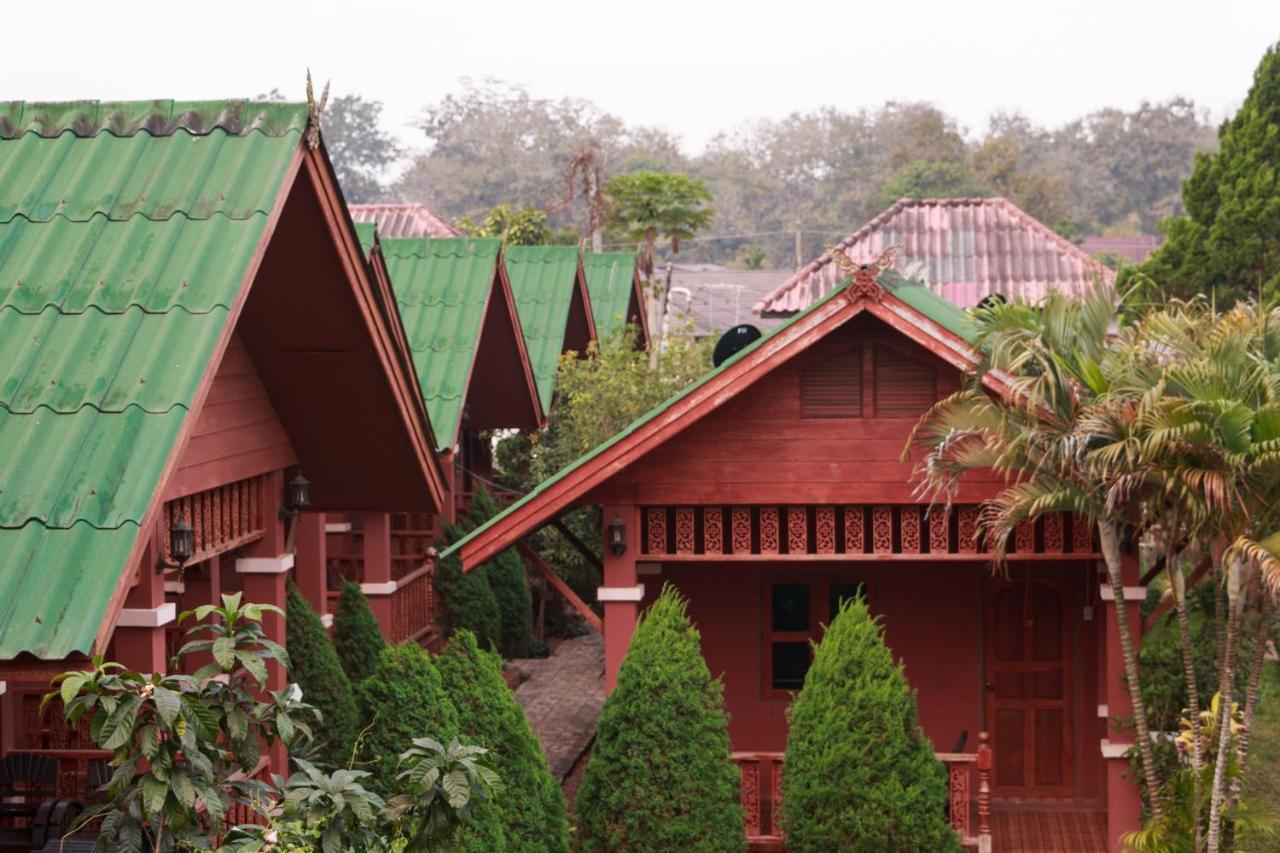 Chiangsan Goldenland Resort Chiang Saen Bagian luar foto