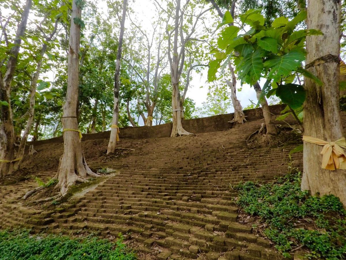 Chiangsan Goldenland Resort Chiang Saen Bagian luar foto