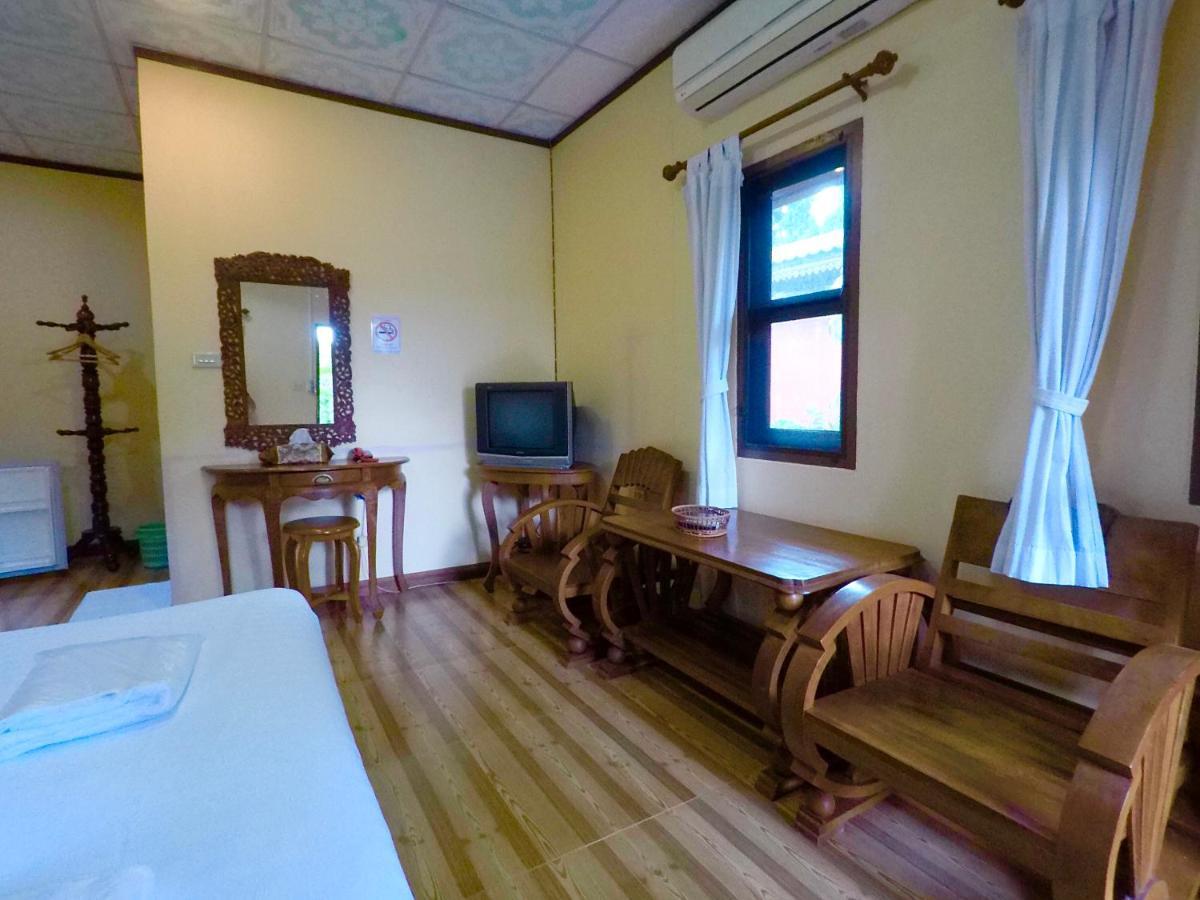 Chiangsan Goldenland Resort Chiang Saen Bagian luar foto