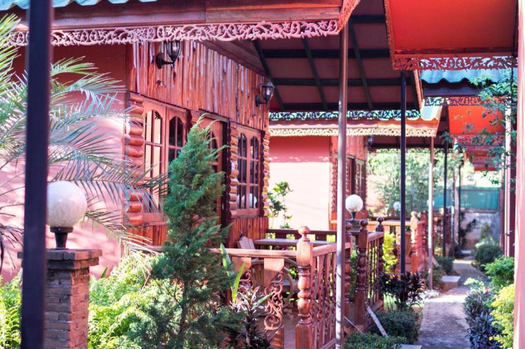 Chiangsan Goldenland Resort Chiang Saen Bagian luar foto