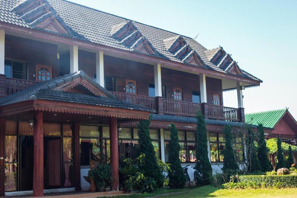Chiangsan Goldenland Resort Chiang Saen Bagian luar foto