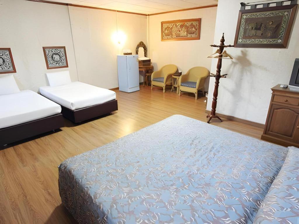 Chiangsan Goldenland Resort Chiang Saen Bagian luar foto
