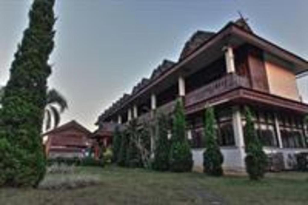Chiangsan Goldenland Resort Chiang Saen Bagian luar foto