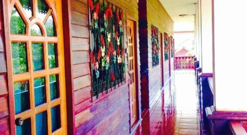 Chiangsan Goldenland Resort Chiang Saen Bagian luar foto