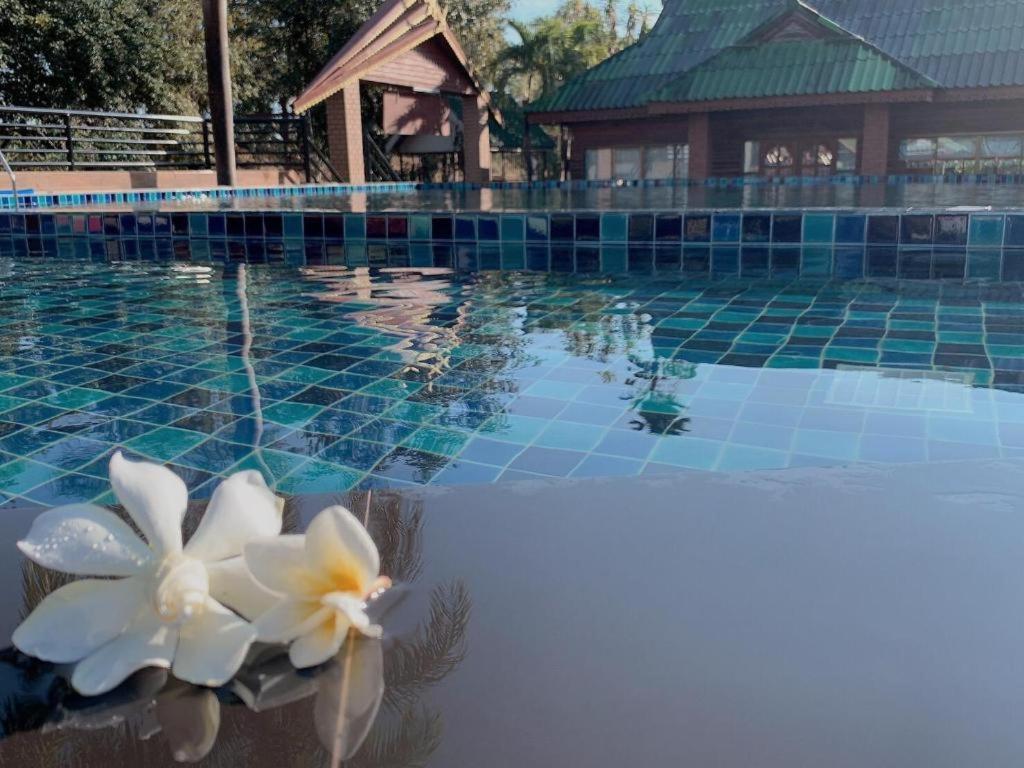 Chiangsan Goldenland Resort Chiang Saen Bagian luar foto